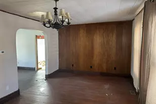 111 N Calumet Ave, Michigan City, IN 46360 - Photo 5