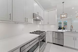 204 N Campbell St, Valparaiso, IN 46385 - Photo 11