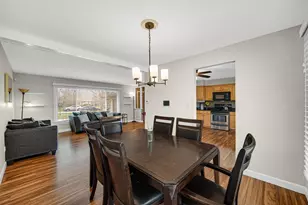 1814 Tulip Ln, Munster, IN 46321 - Photo 9