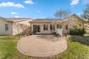 6458 Grosbeak Ct, Hobart, IN 46342 - Photo 31