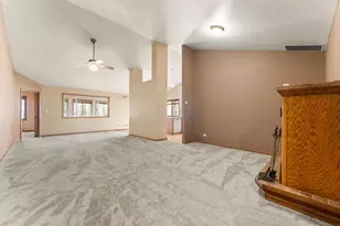 6458 Grosbeak Ct, Hobart, IN 46342 - Photo 5