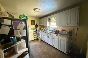 14380 W Walnut St, Deputy, IN 47230 - Photo 11