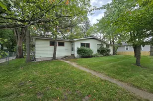 721 N Carroll Ave, Michigan City, IN 46360 - Photo 3