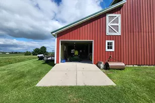 17204 Colorado St, Hebron, IN 46341 - Photo 21