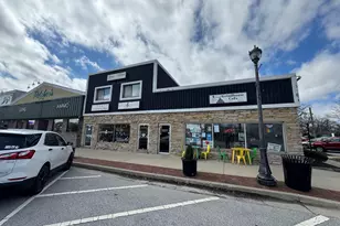 142 N Broad St, Griffith, IN 46319 - Photo 1