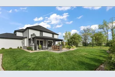 11241 Oak Ridge Court, Crown Point, IN 46307 - Photo 5