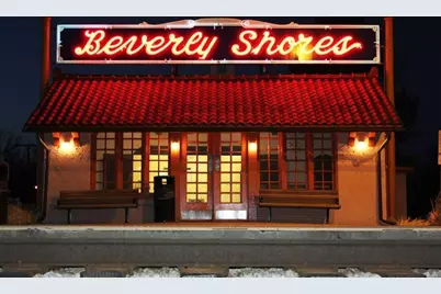 120 E Beachview Avenue, Beverly Shores, IN 46301 - Photo 17