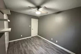 2201 Milford Ct, Valparaiso, IN 46383 - Photo 21