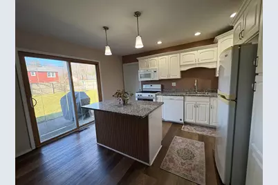 2201 Milford Court, Valparaiso, IN 46383 - Photo 7