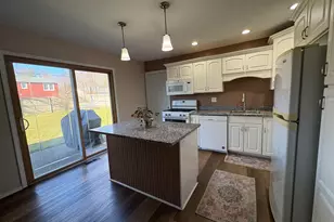 2201 Milford Ct, Valparaiso, IN 46383 - Photo 7