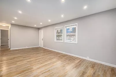 5207 W 4th Place, Gary, IN 46406 - Photo 5