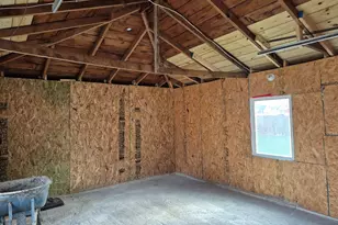 908 E 45th Ave, Gary, IN 46409 - Photo 21