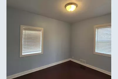 908 E 45th Avenue, Gary, IN 46409 - Photo 7