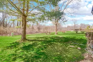 317 Azalea Dr, Hobart, IN 46342 - Photo 17