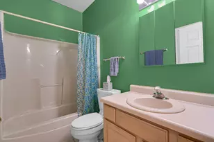 317 Azalea Dr, Hobart, IN 46342 - Photo 11