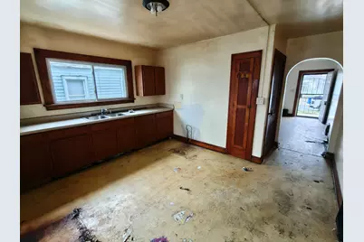 1567 Rutledge Street, Gary, IN 46404 - Photo 7