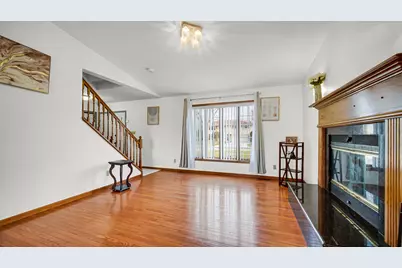 2455 W 61st Place, Merrillville, IN 46410 - Photo 7