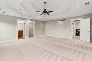 2411 Nottingham Dr, Valparaiso, IN 46383 - Photo 21