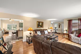 8814 Lee St, Crown Point, IN 46307 - Photo 9