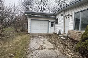 1501 Lafayette St, Valparaiso, IN 46383 - Photo 5