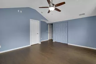 808 E 3rd St, Hobart, IN 46342 - Photo 21