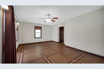 808 E 3rd Street, Hobart, IN 46342 - Photo 15