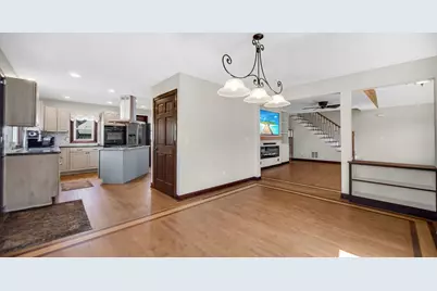 808 E 3rd Street, Hobart, IN 46342 - Photo 9