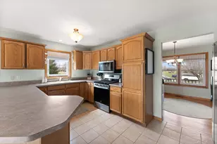 901 Bernie Ct, Chesterton, IN 46304 - Photo 15