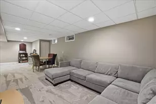 1622 Cherry Blossom Dr, Munster, IN 46321 - Photo 23