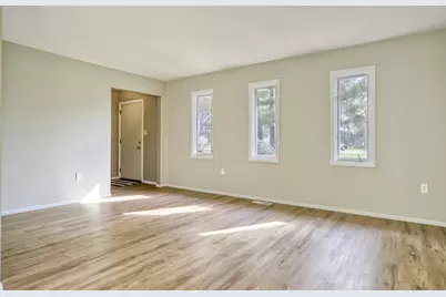 10720 N 1100 W, Demotte, IN 46310 - Photo 5