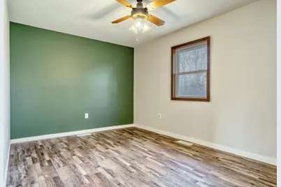 10720 N 1100 W, Demotte, IN 46310 - Photo 9