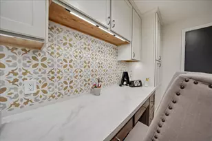 2437 E Lakeshore Dr, Crown Point, IN 46307 - Photo 33