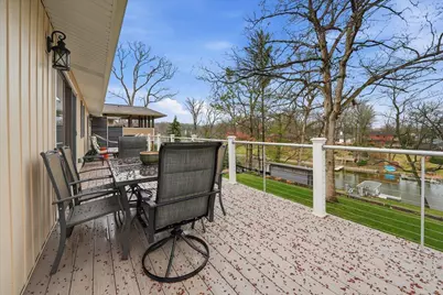 2437 E Lakeshore Drive, Crown Point, IN 46307 - Photo 41