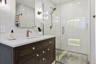 2437 E Lakeshore Dr, Crown Point, IN 46307 - Photo 21