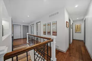 2437 E Lakeshore Dr, Crown Point, IN 46307 - Photo 5