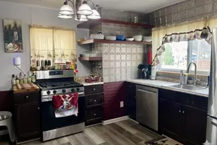 147 S Connecticut St, Hobart, IN 46342 - Photo 11