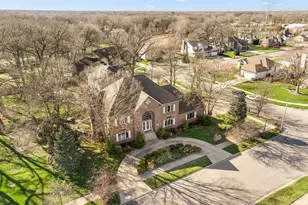 7412 Forest Ridge Dr, Schererville, IN 46375 - Photo 5