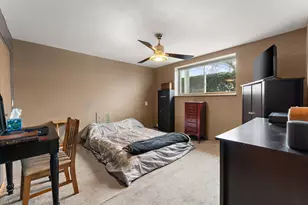 1250 N Rensselaer Ct, Griffith, IN 46319 - Photo 19