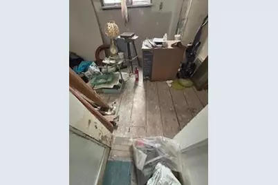 2721 Elkhart, Lake Station, IN 46405 - Photo 5