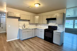 800 Clinton St, Gary, IN 46406 - Photo 5