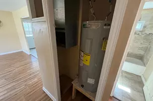 4247 W 19th Pl, Gary, IN 46404 - Photo 9