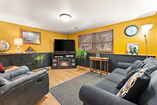 4432 W 15th St, Hobart, IN 46342 - Photo 15