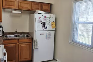 2635 Parkway Dr, Highland, IN 46322 - Photo 5