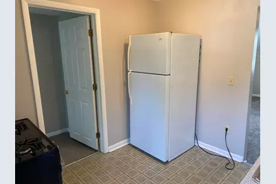 255 College Avenue, Valparaiso, IN 46383 - Photo 5