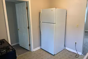 255 College Ave, Valparaiso, IN 46383 - Photo 5