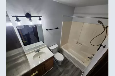 812 W Daumer Road #C1, Kouts, IN 46347 - Photo 15