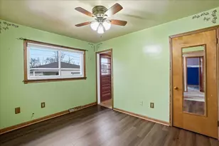 909 N Rensselaer St, Griffith, IN 46319 - Photo 13