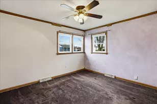 909 N Rensselaer St, Griffith, IN 46319 - Photo 9