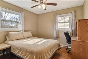 7204 Schneider Ave, Hammond, IN 46323 - Photo 13