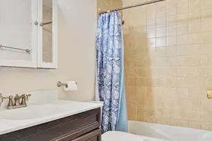 7204 Schneider Ave, Hammond, IN 46323 - Photo 15